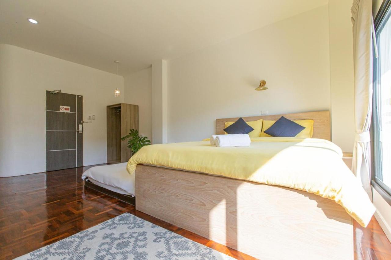 The Little Siri Hotel Chiang Mai Exterior photo
