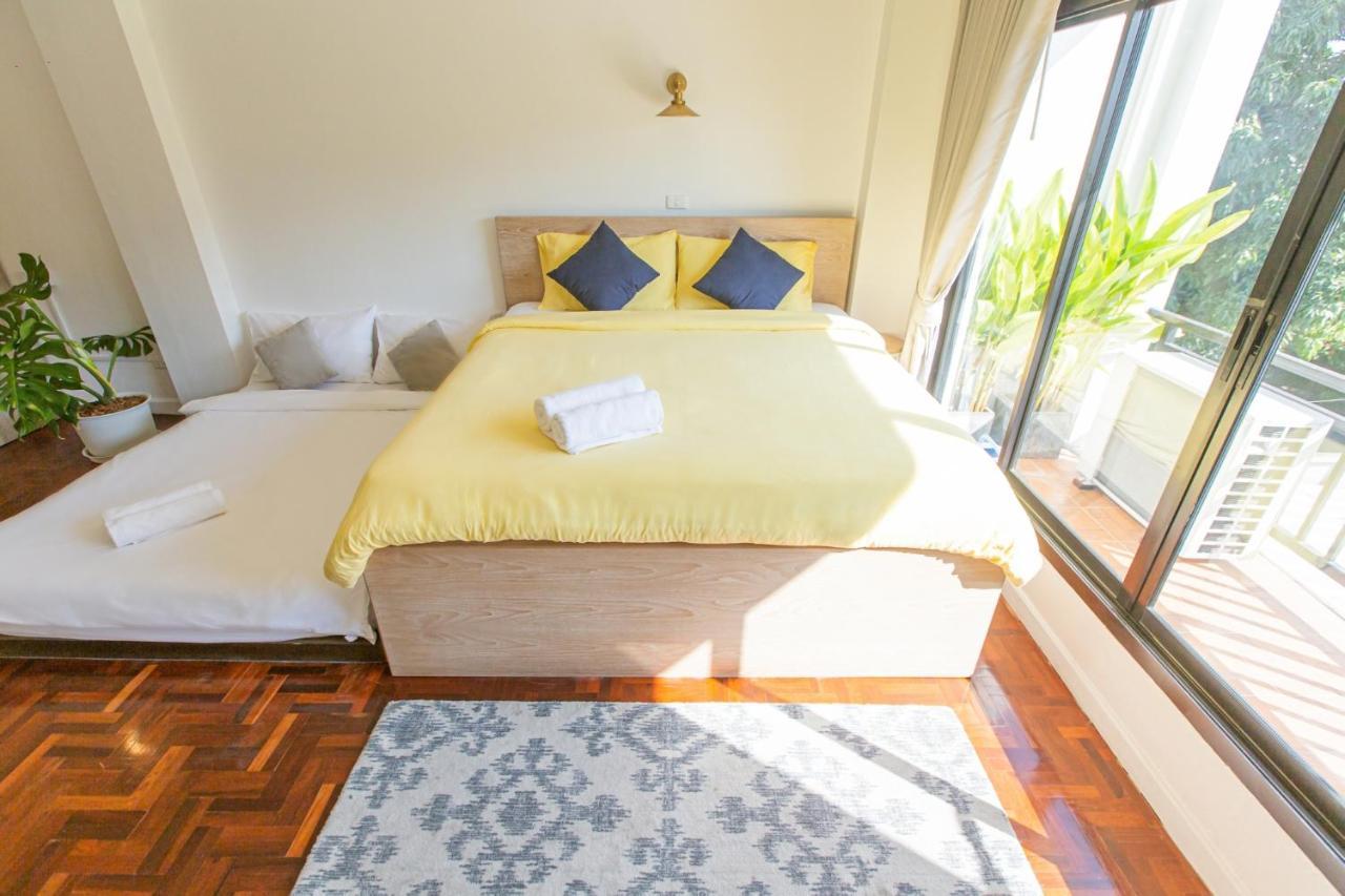The Little Siri Hotel Chiang Mai Exterior photo